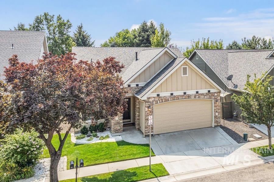 2371 E Powder River St, Meridian, Idaho 83642-4796, 3 Bedrooms, 2 Bathrooms, Residential For Sale, Price $400,000, 98960334