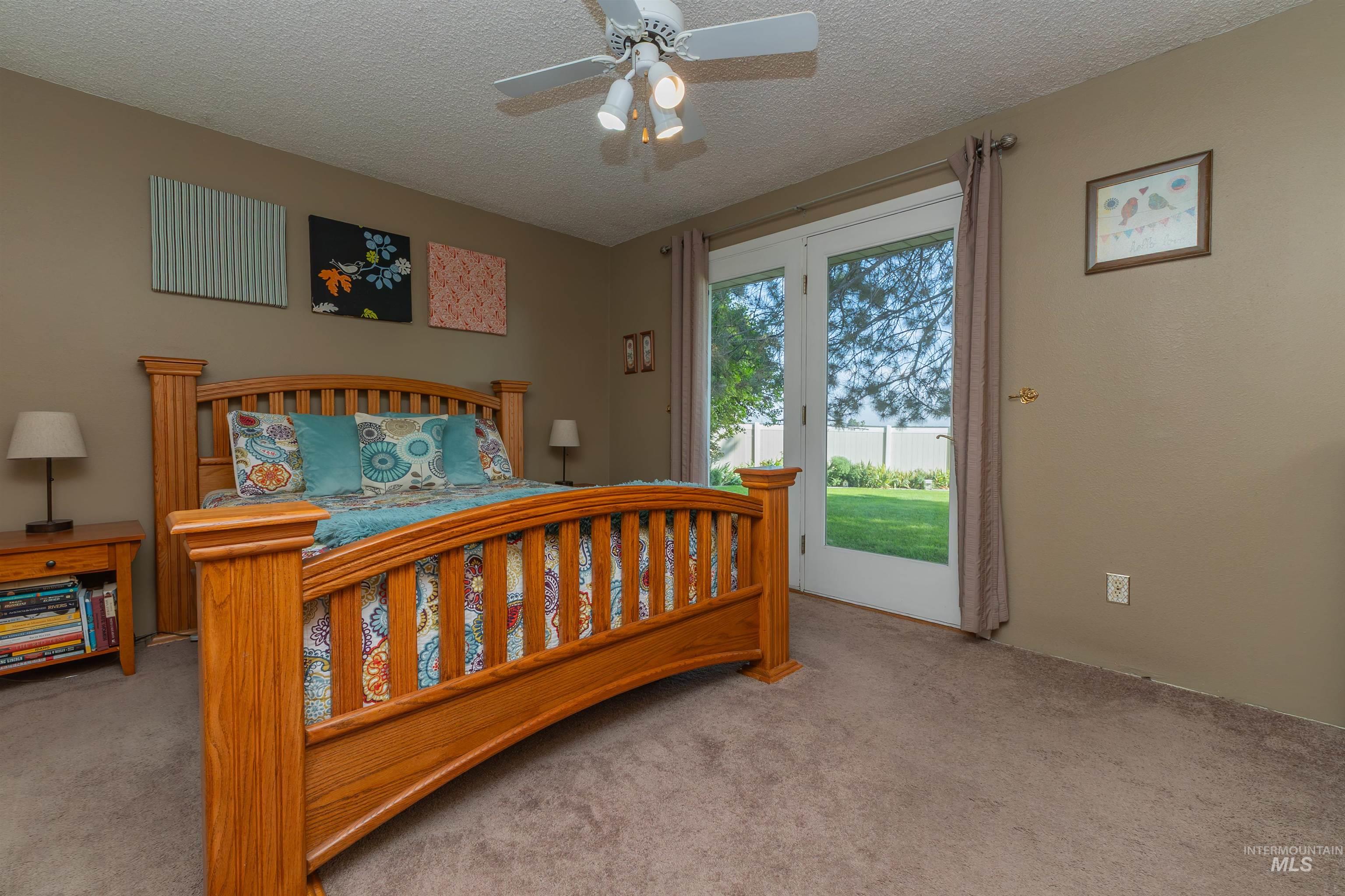 21474 Ustick, Caldwell, Idaho 83607, 5 Bedrooms, 3 Bathrooms, Residential For Sale, Price $895,000, 98960342