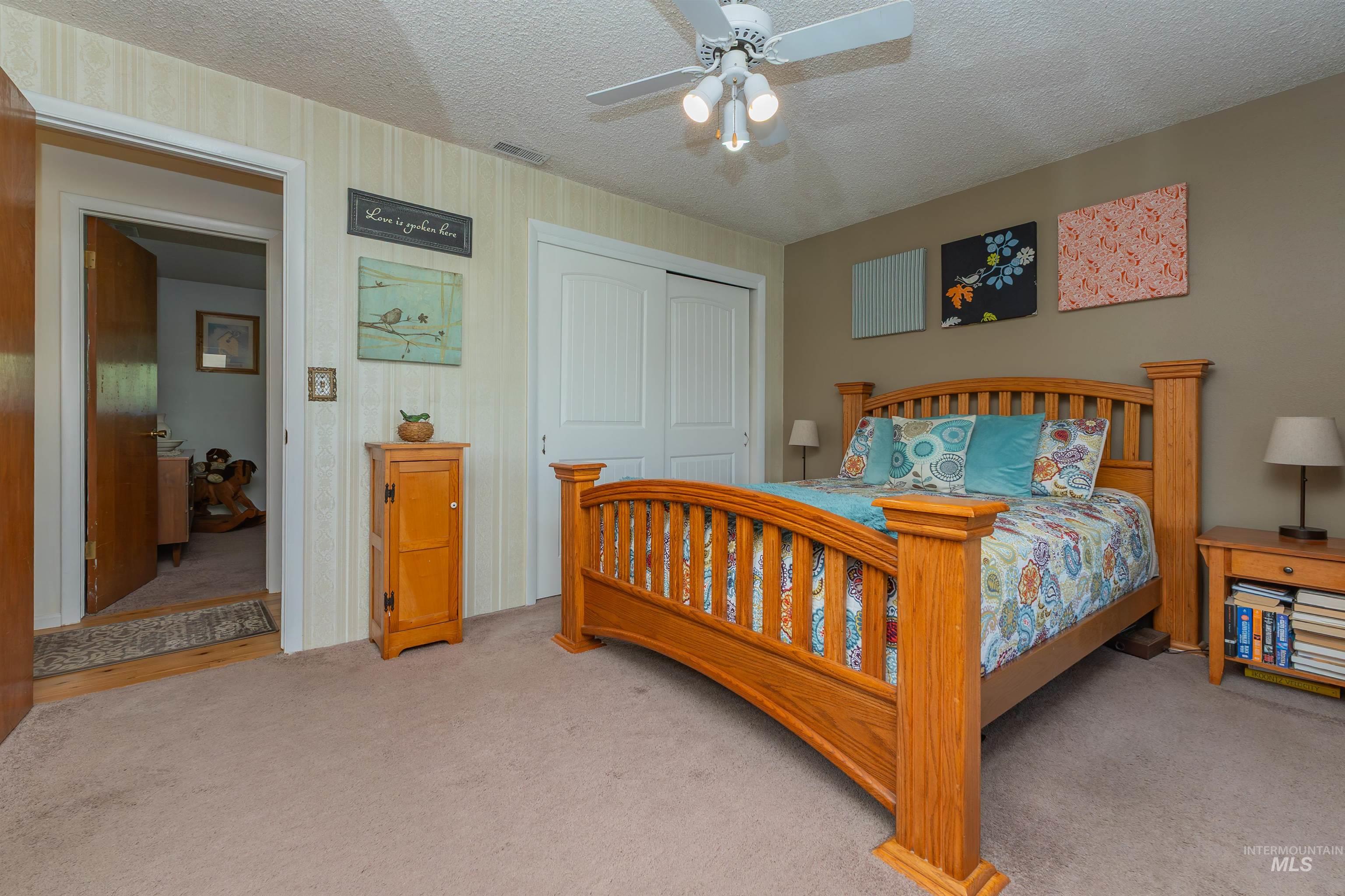 21474 Ustick, Caldwell, Idaho 83607, 5 Bedrooms, 3 Bathrooms, Residential For Sale, Price $895,000, 98960342
