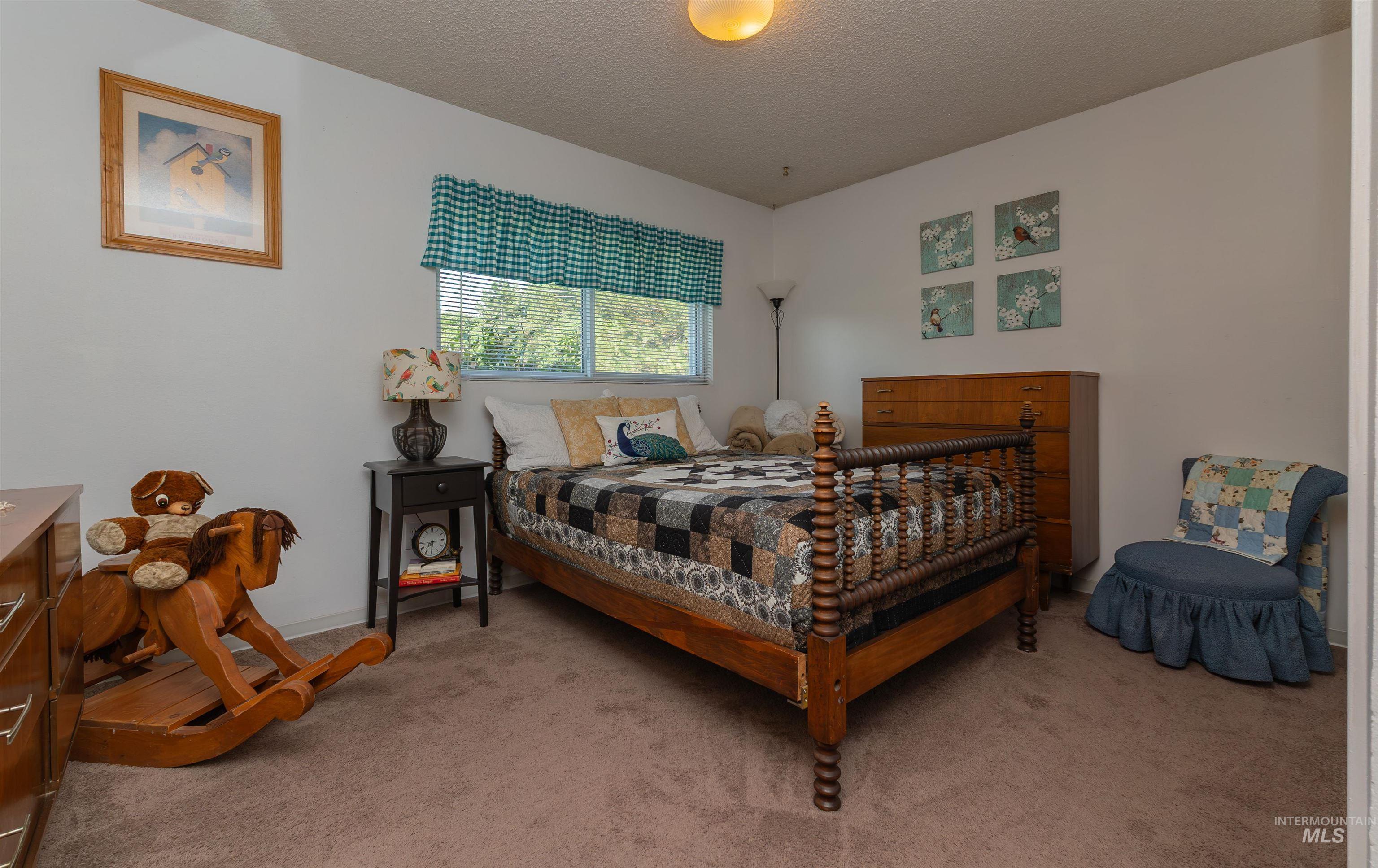21474 Ustick, Caldwell, Idaho 83607, 5 Bedrooms, 3 Bathrooms, Residential For Sale, Price $895,000, 98960342