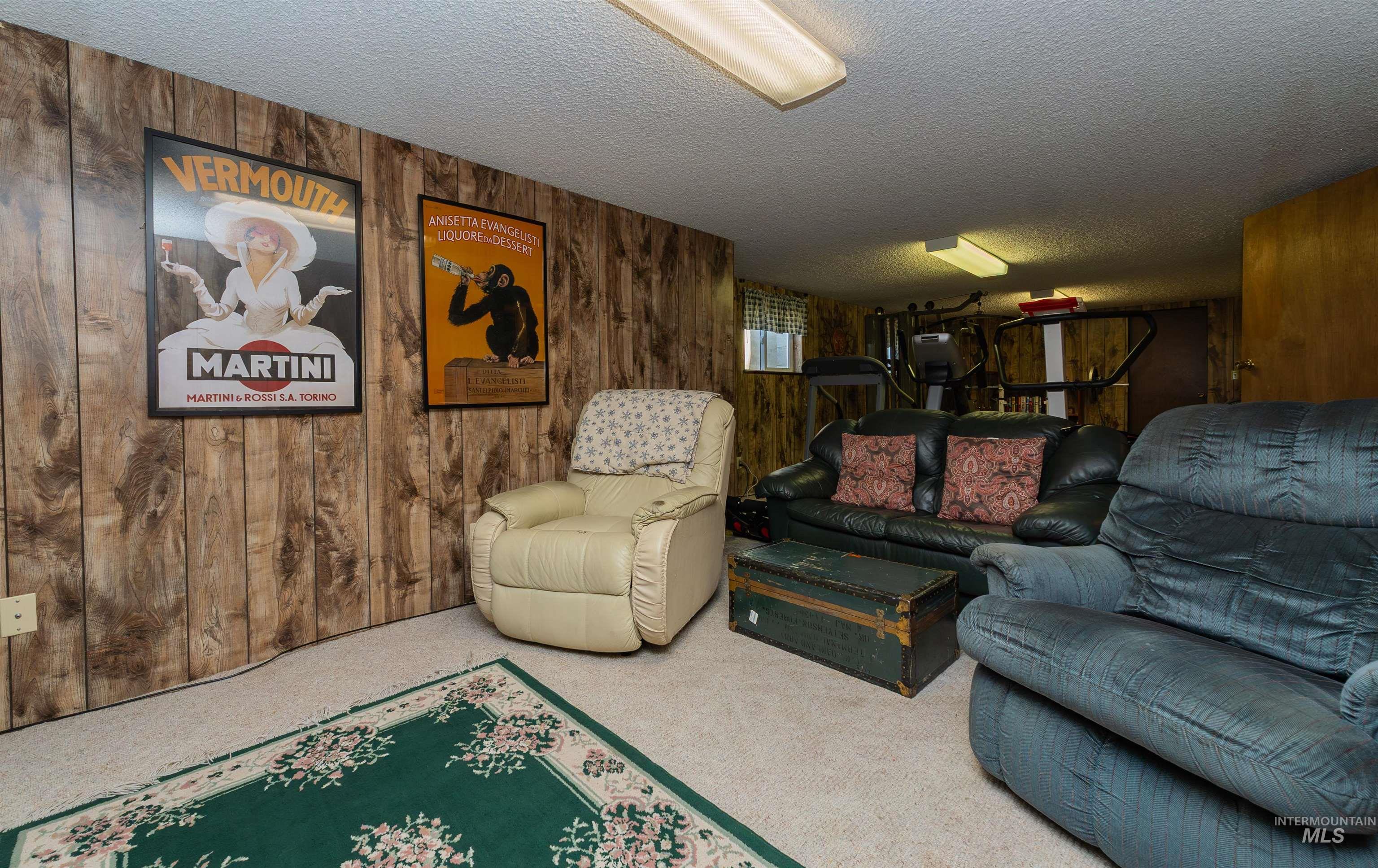 21474 Ustick, Caldwell, Idaho 83607, 5 Bedrooms, 3 Bathrooms, Residential For Sale, Price $895,000, 98960342