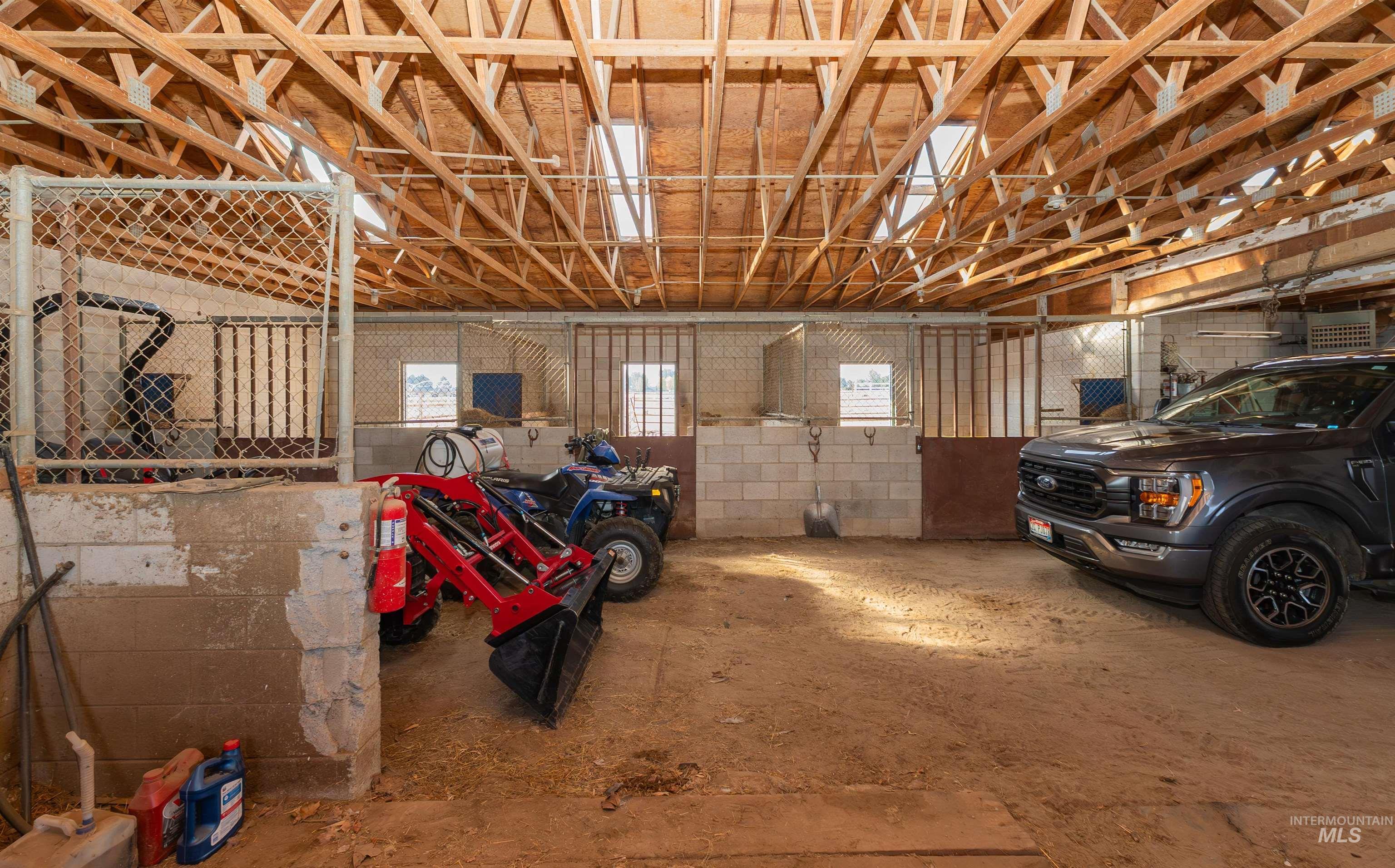 21474 Ustick, Caldwell, Idaho 83607, 5 Bedrooms, 3 Bathrooms, Residential For Sale, Price $895,000, 98960342