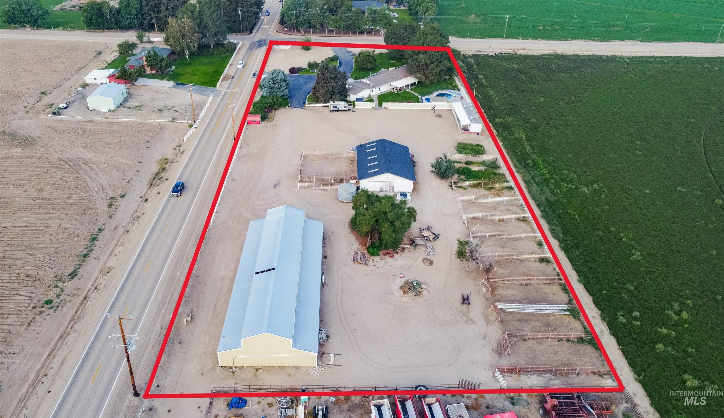 21474 Ustick, Caldwell, Idaho 83607, 5 Bedrooms, 3 Bathrooms, Residential For Sale, Price $895,000, 98960342