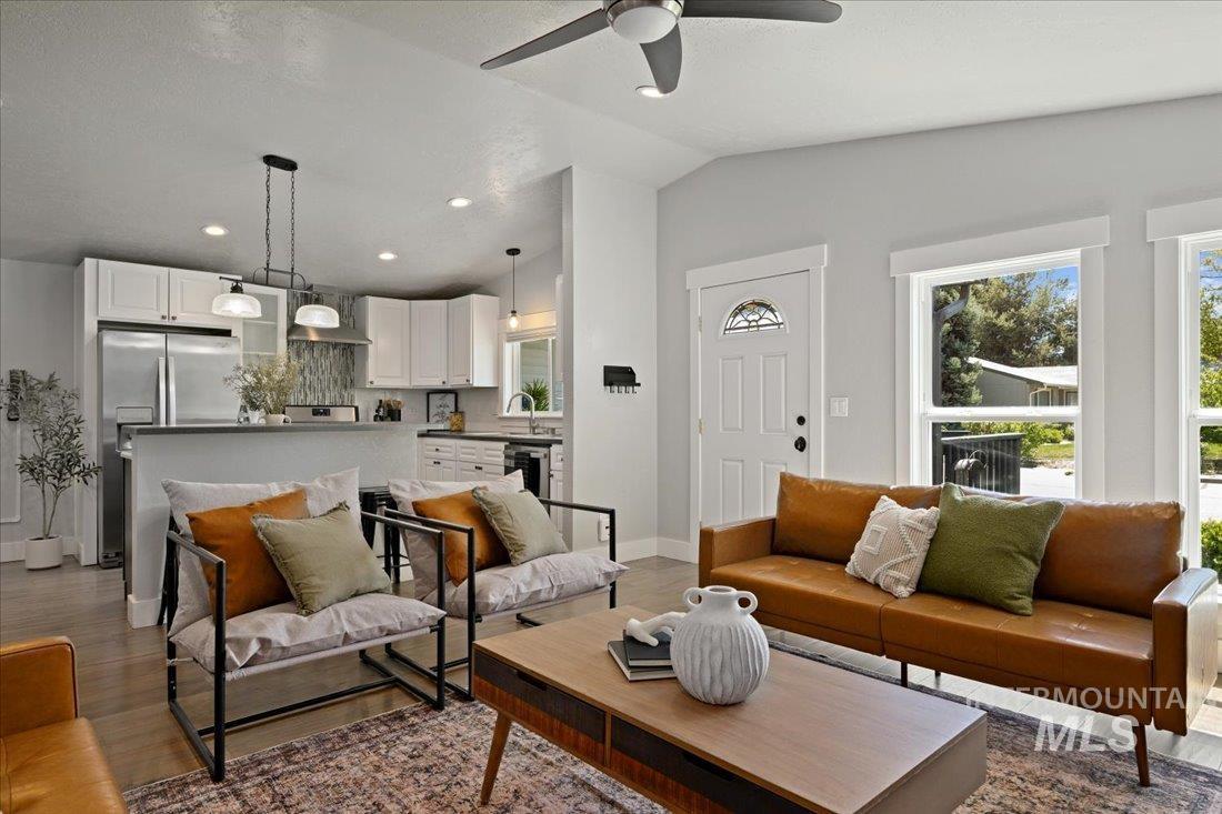 7100 W Limelight Street, Boise, Idaho 83714, 2 Bedrooms, 2 Bathrooms, Residential Income For Sale, Price $589,000, 98960345