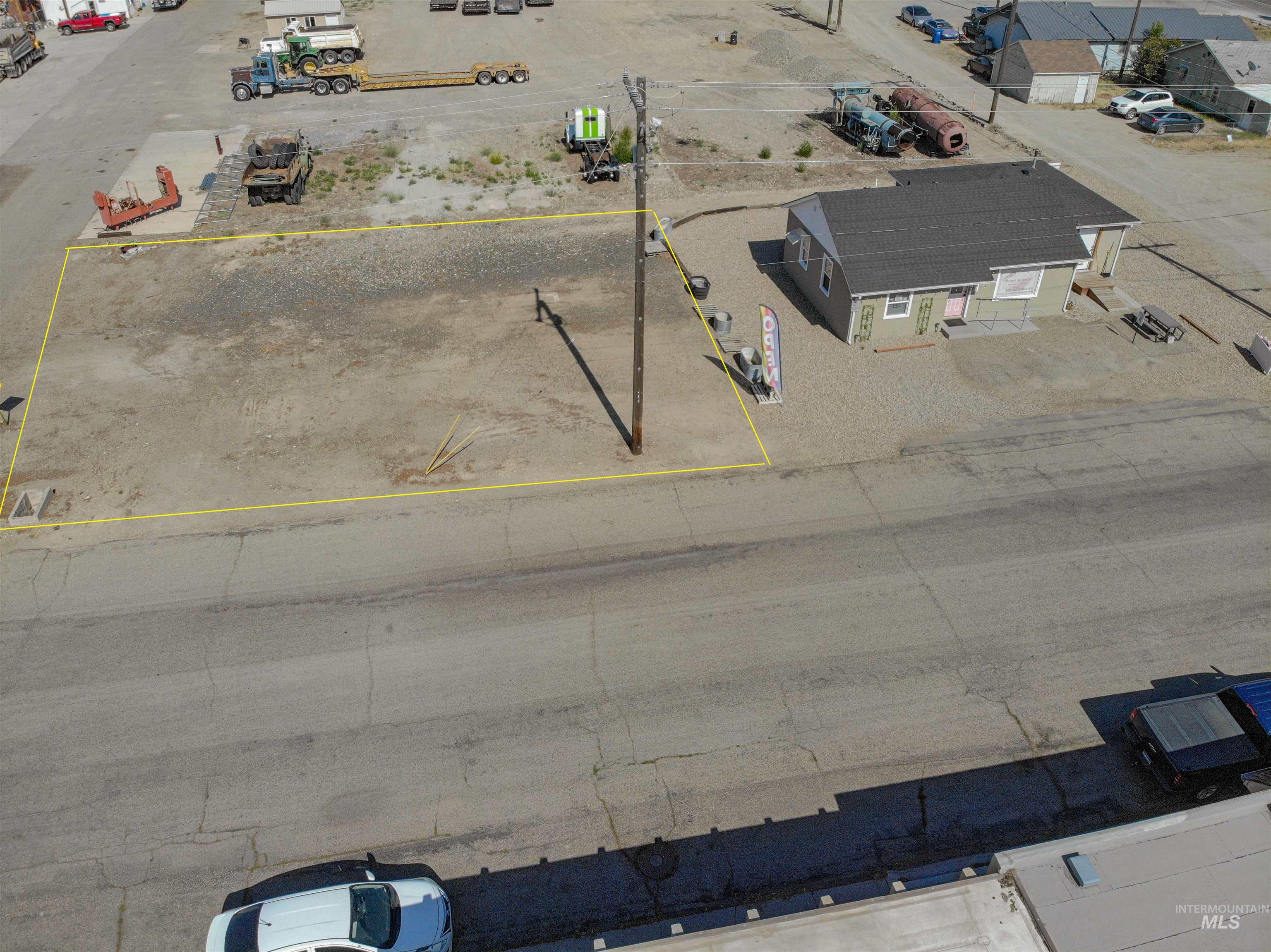 Aerial view of property's location with property boundaries highlighted