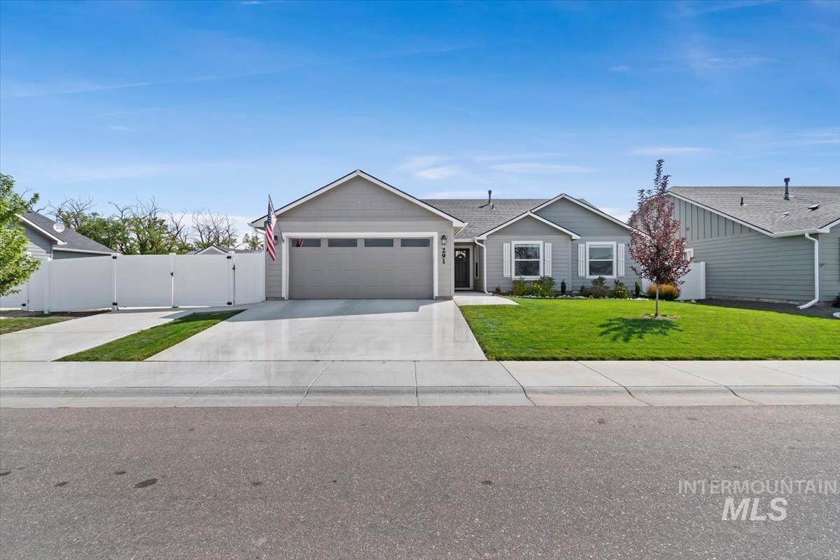291 S Fuji Ave, Emmett, Idaho 83617, 3 Bedrooms, 2 Bathrooms, Residential For Sale, Price $449,900, 98960368