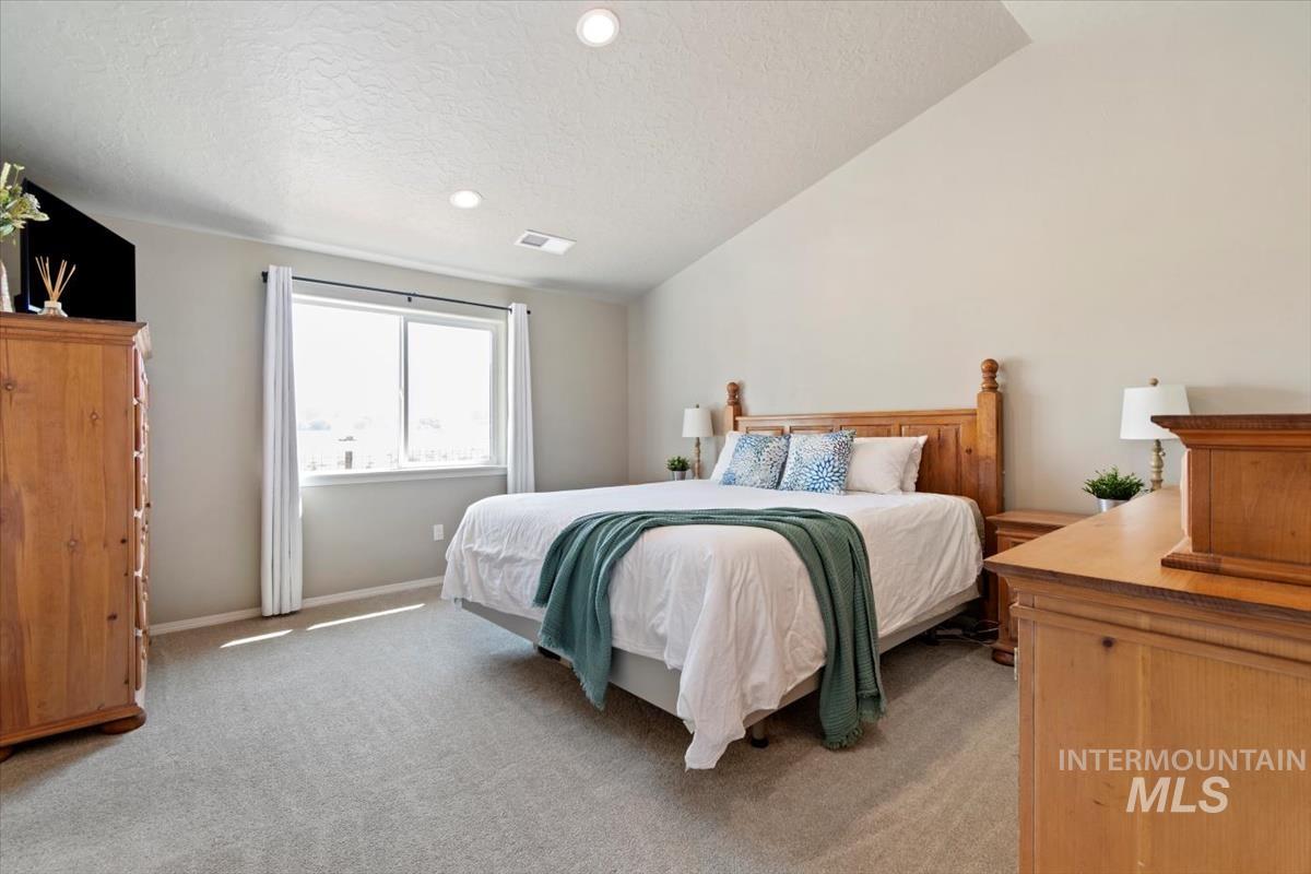 291 S Fuji Ave, Emmett, Idaho 83617, 3 Bedrooms, 2 Bathrooms, Residential For Sale, Price $449,900, 98960368