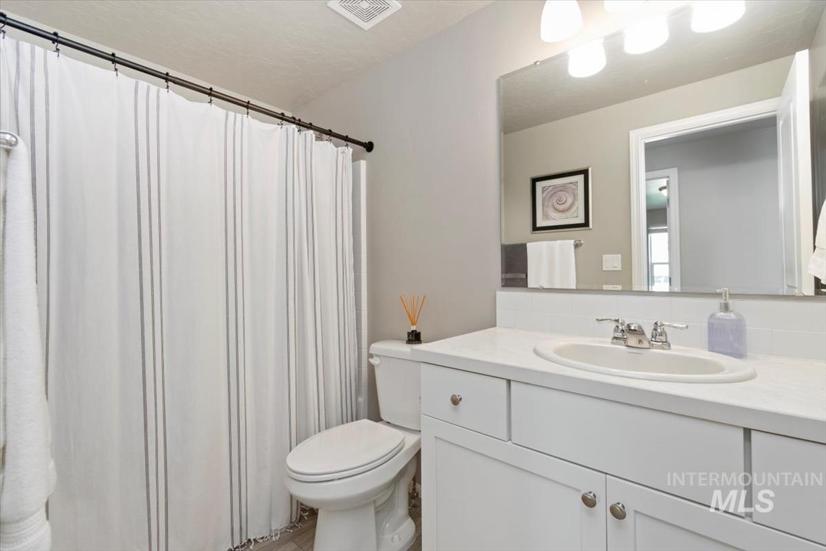 291 S Fuji Ave, Emmett, Idaho 83617, 3 Bedrooms, 2 Bathrooms, Residential For Sale, Price $449,900, 98960368