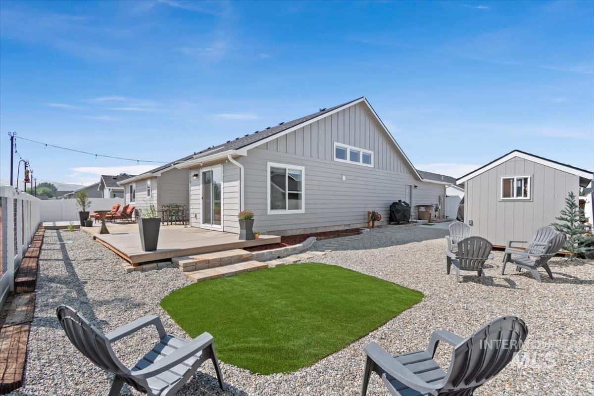 291 S Fuji Ave, Emmett, Idaho 83617, 3 Bedrooms, 2 Bathrooms, Residential For Sale, Price $449,900, 98960368