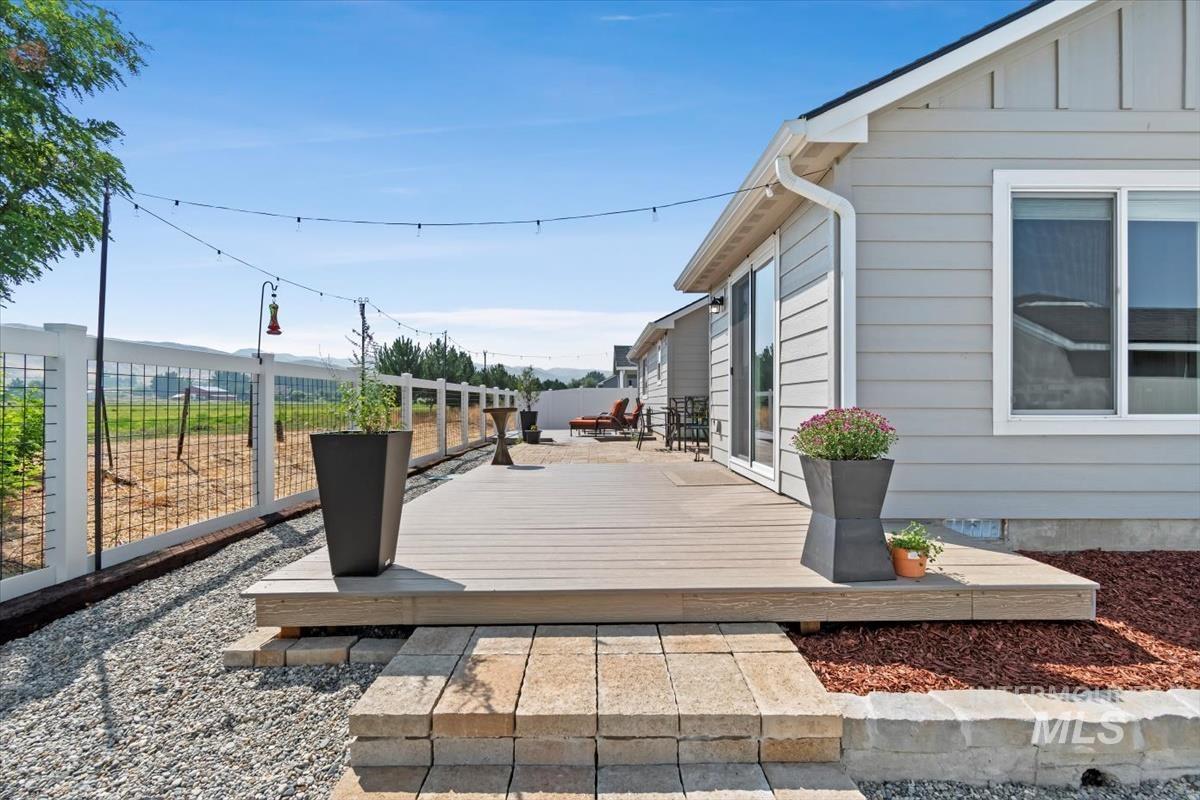 291 S Fuji Ave, Emmett, Idaho 83617, 3 Bedrooms, 2 Bathrooms, Residential For Sale, Price $449,900, 98960368
