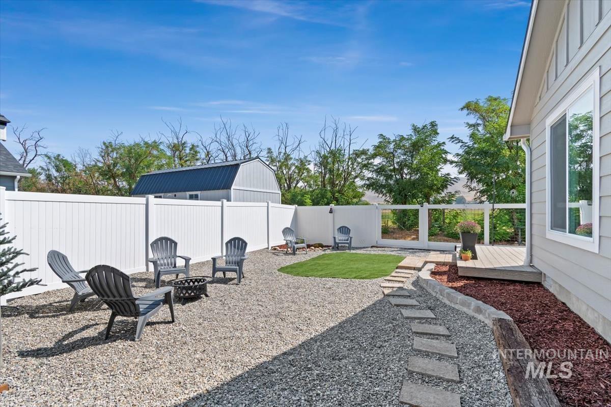 291 S Fuji Ave, Emmett, Idaho 83617, 3 Bedrooms, 2 Bathrooms, Residential For Sale, Price $449,900, 98960368
