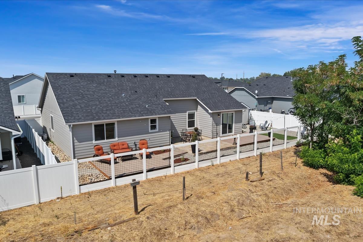 291 S Fuji Ave, Emmett, Idaho 83617, 3 Bedrooms, 2 Bathrooms, Residential For Sale, Price $449,900, 98960368