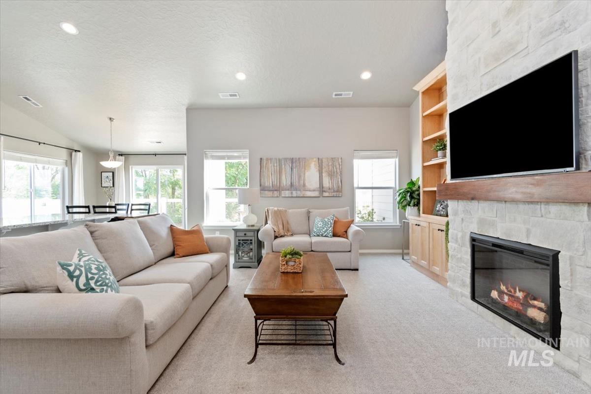 291 S Fuji Ave, Emmett, Idaho 83617, 3 Bedrooms, 2 Bathrooms, Residential For Sale, Price $449,900, 98960368