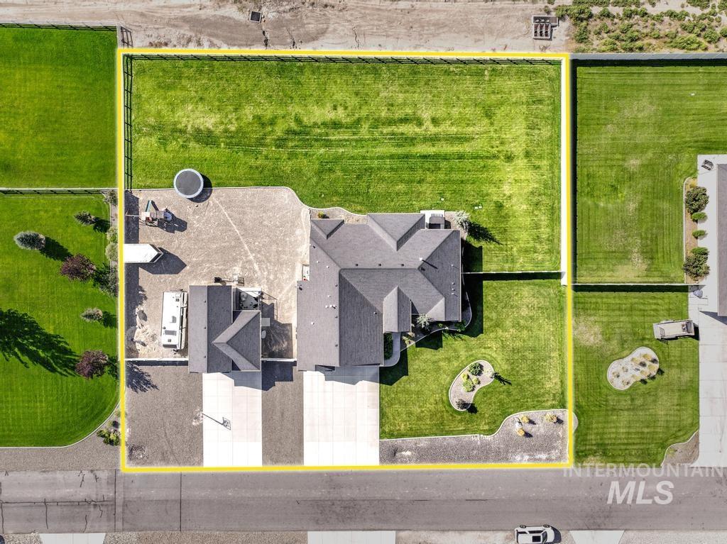 Aerial overview of property's location featuring property boundaries highlighted