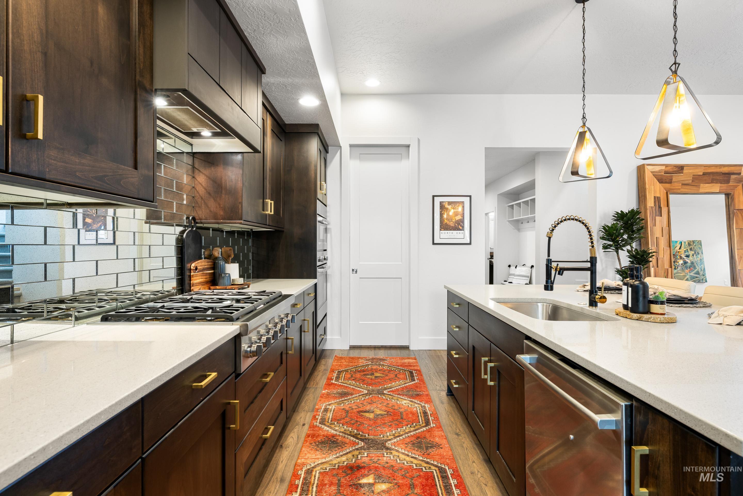 2508 E Warm Springs, Boise, Idaho 83712, 3 Bedrooms, 2.5 Bathrooms, Residential For Sale, Price $888,000, 98960370