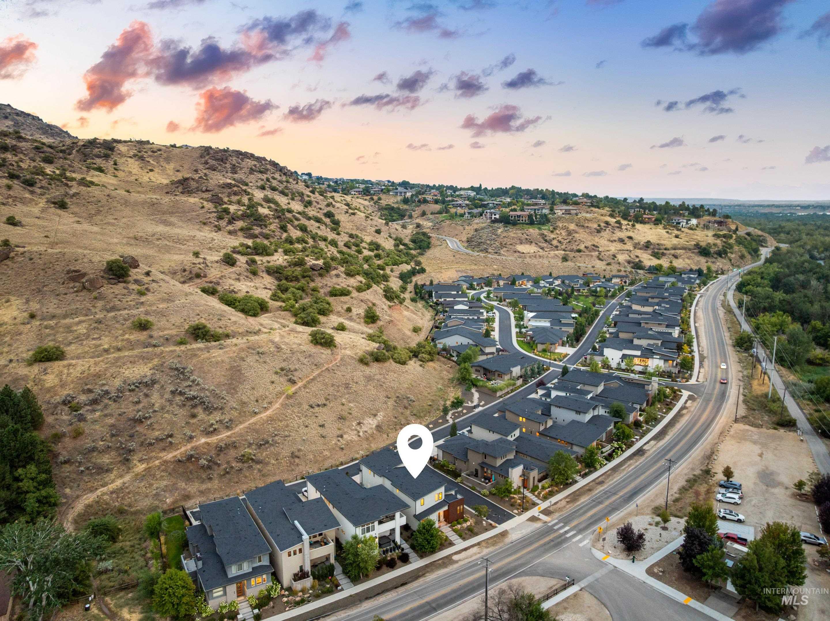 2508 E Warm Springs, Boise, Idaho 83712, 3 Bedrooms, 2.5 Bathrooms, Residential For Sale, Price $888,000, 98960370