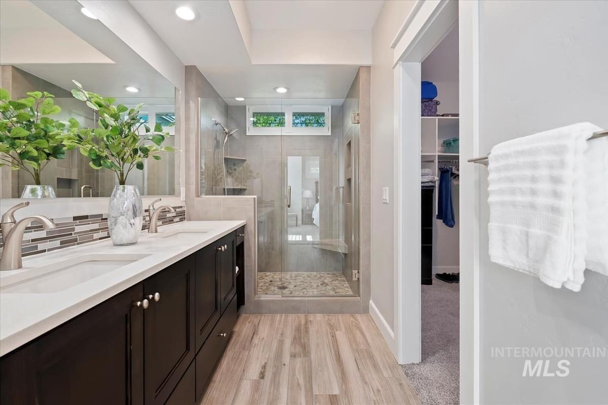 5033 E Woodcarver, Boise, Idaho 83716, 4 Bedrooms, 3 Bathrooms, Residential For Sale, Price $849,900, 98960372