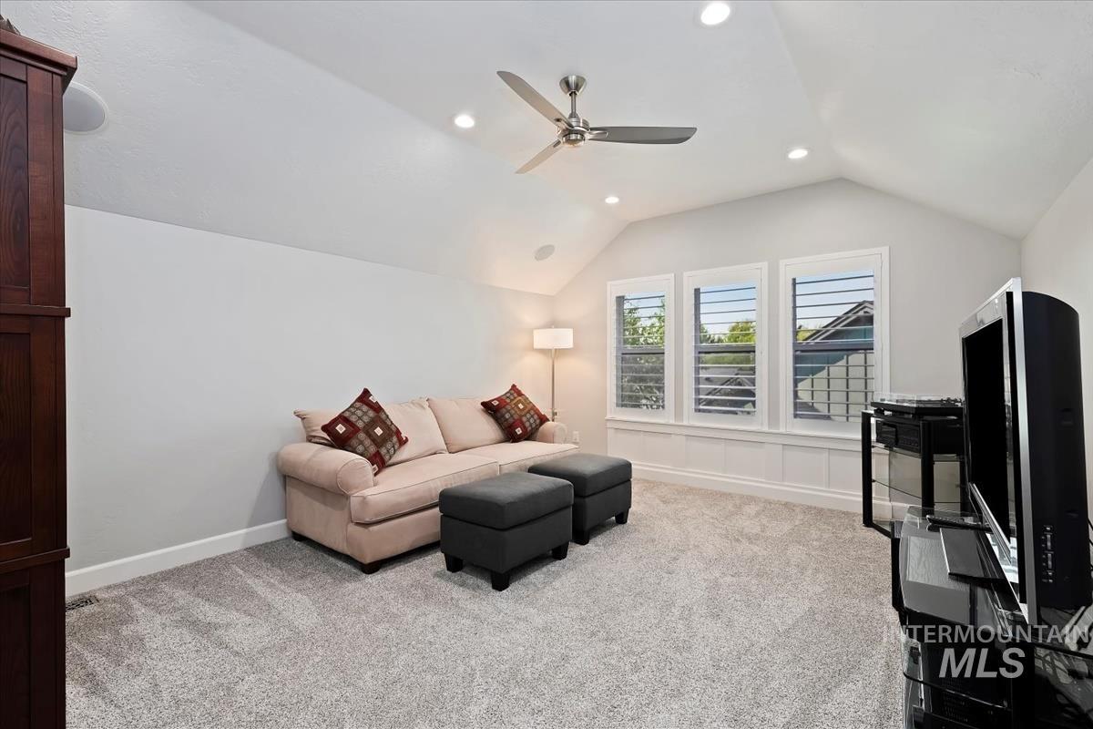 5033 E Woodcarver, Boise, Idaho 83716, 4 Bedrooms, 3 Bathrooms, Residential For Sale, Price $849,900, 98960372