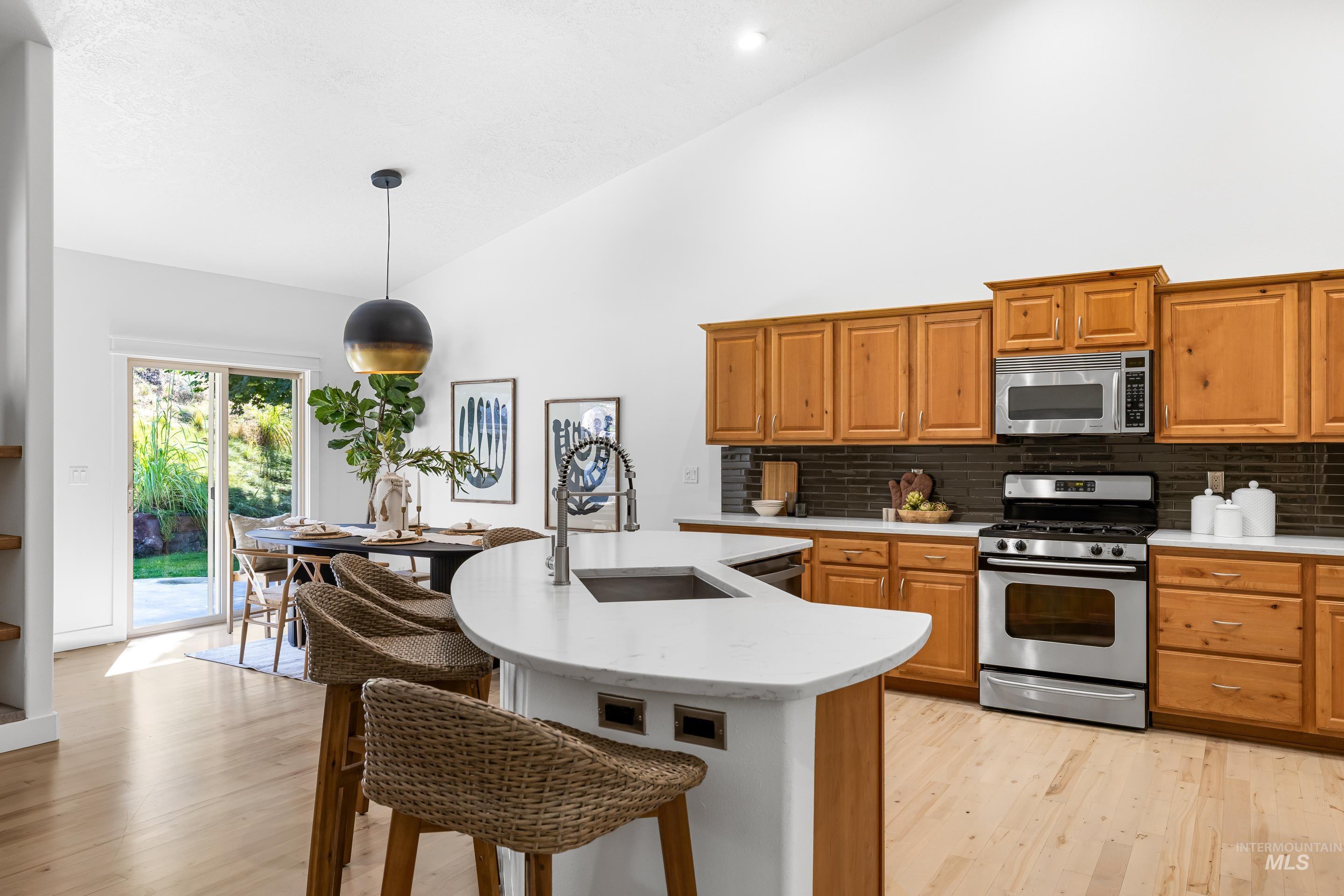 4846 N Arrow Villa Way, Boise, Idaho 83703, 3 Bedrooms, 2 Bathrooms, Residential For Sale, Price $925,000, 98960382