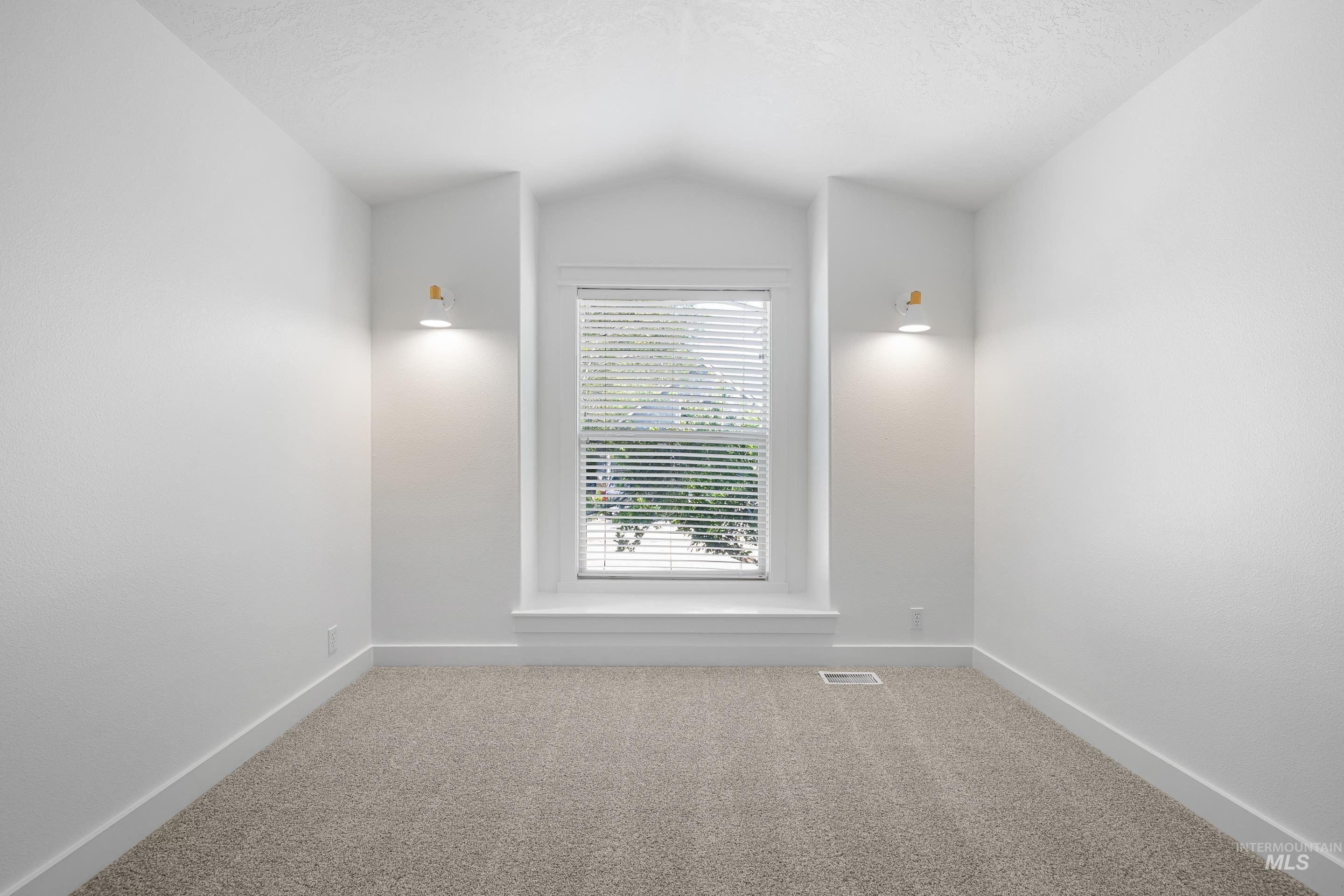 4846 N Arrow Villa Way, Boise, Idaho 83703, 3 Bedrooms, 2 Bathrooms, Residential For Sale, Price $925,000, 98960382