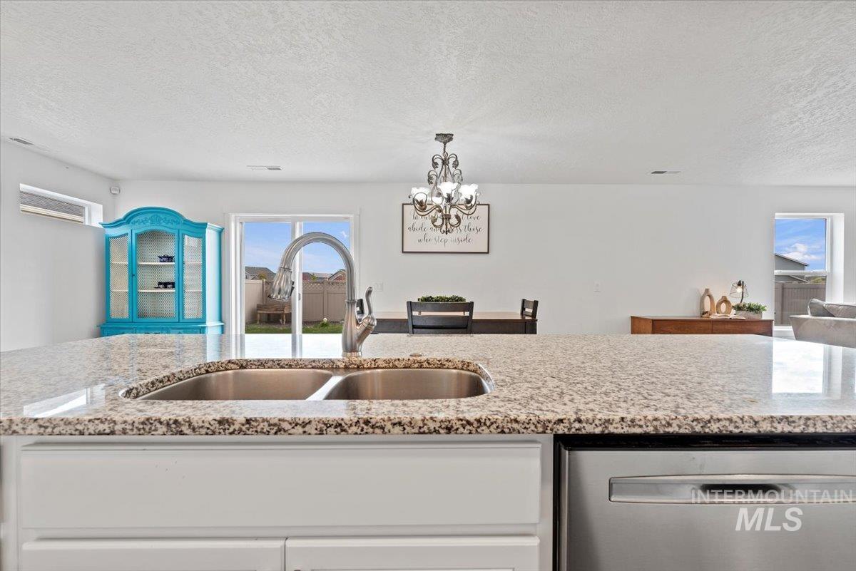 3074 N Greengate Way, Star, Idaho 83669, 5 Bedrooms, 4 Bathrooms, Residential For Sale, Price $610,000, 98960386