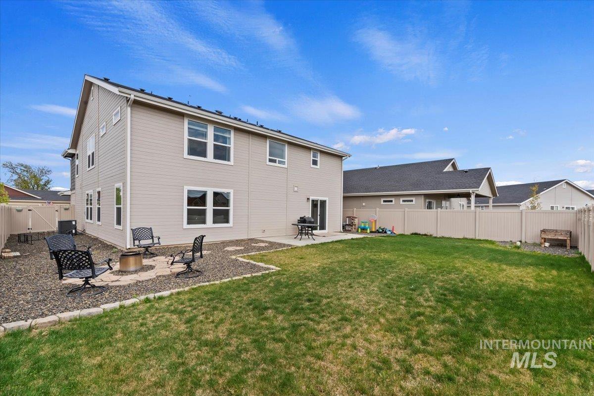 3074 N Greengate Way, Star, Idaho 83669, 5 Bedrooms, 4 Bathrooms, Residential For Sale, Price $610,000, 98960386