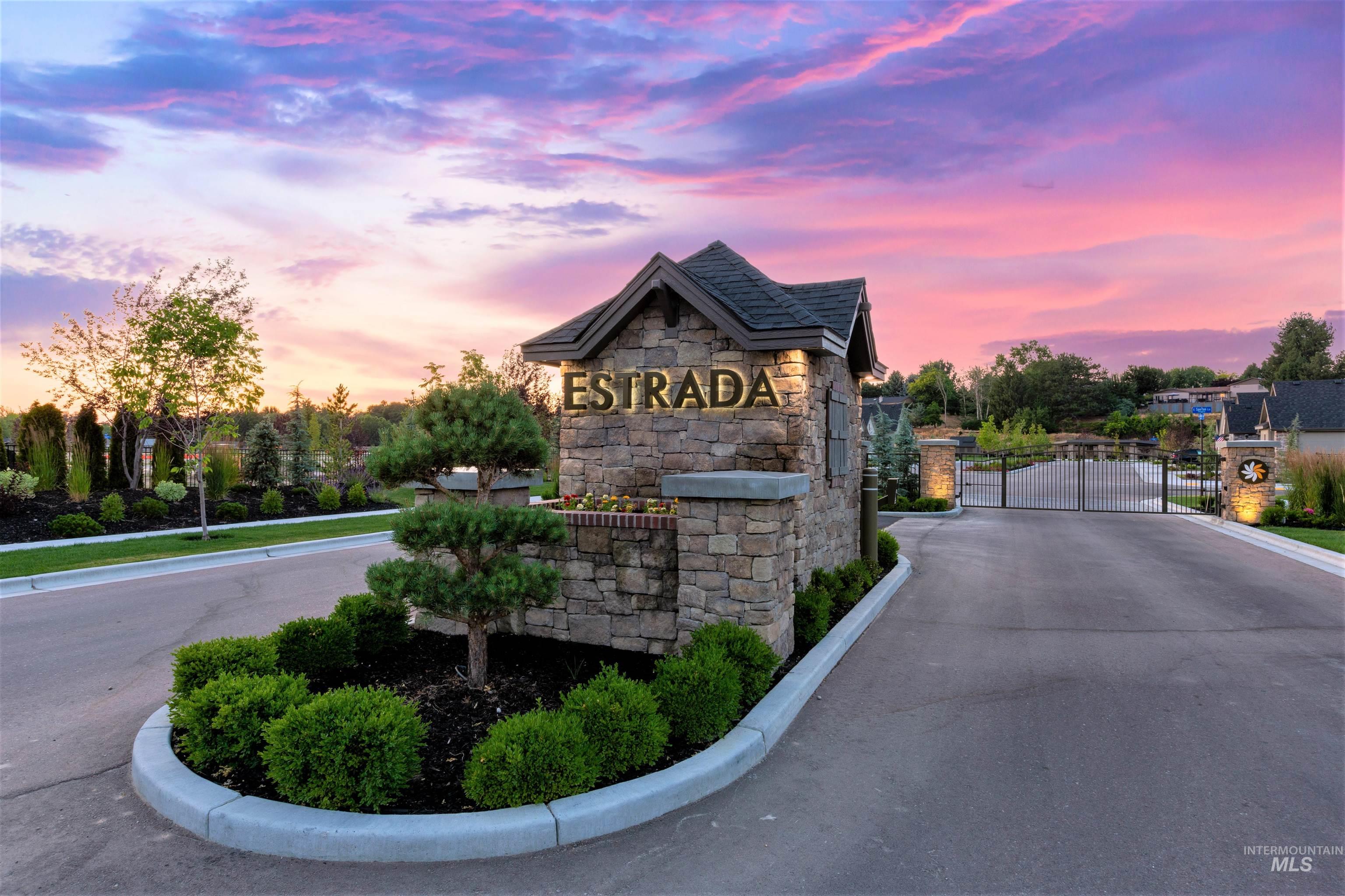 175 N Shady Tree Ln, Eagle, Idaho 83616, 4 Bedrooms, 3 Bathrooms, Residential For Sale, Price $799,800, 98960393