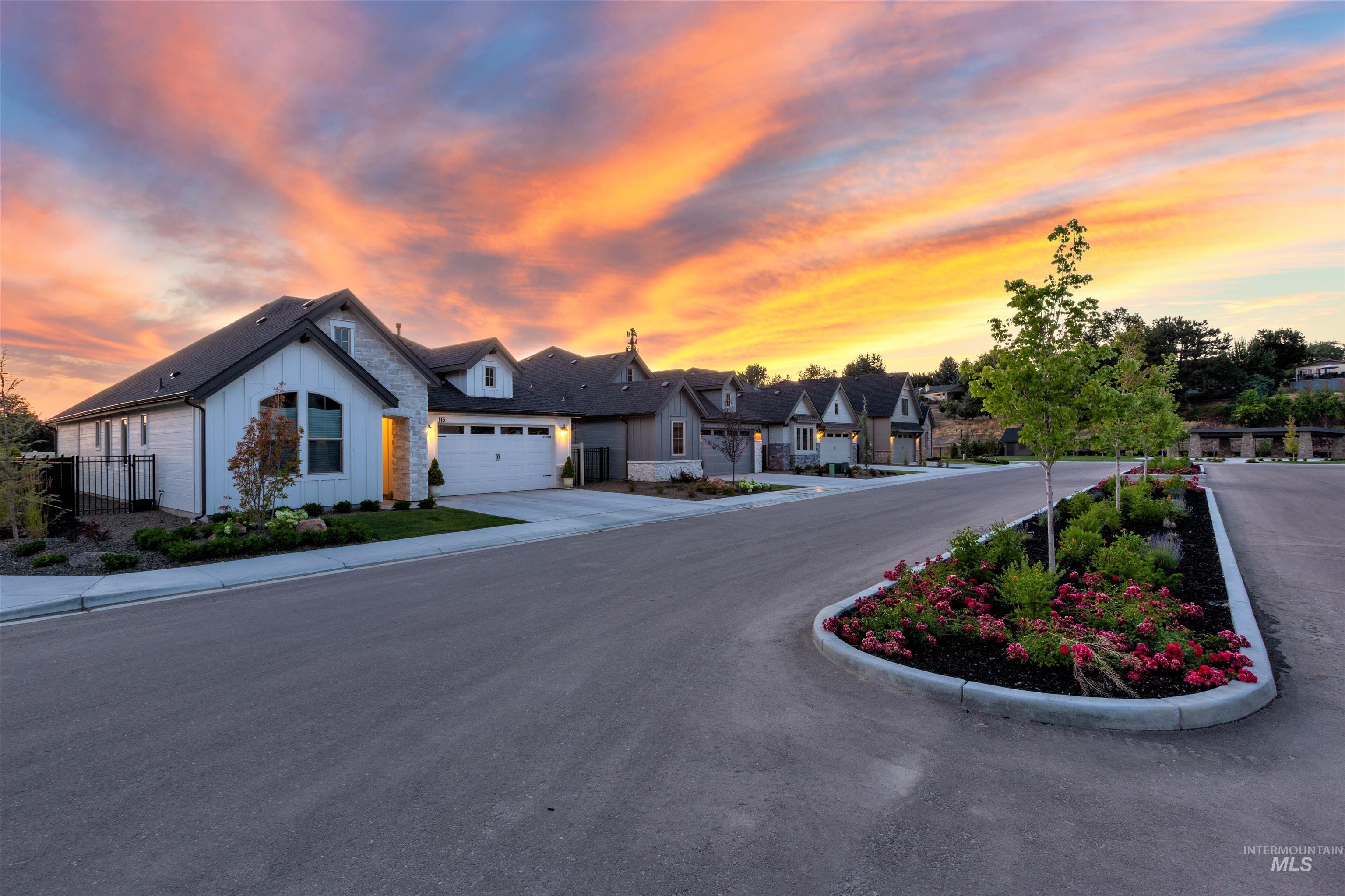 175 N Shady Tree Ln, Eagle, Idaho 83616, 4 Bedrooms, 3 Bathrooms, Residential For Sale, Price $799,800, 98960393