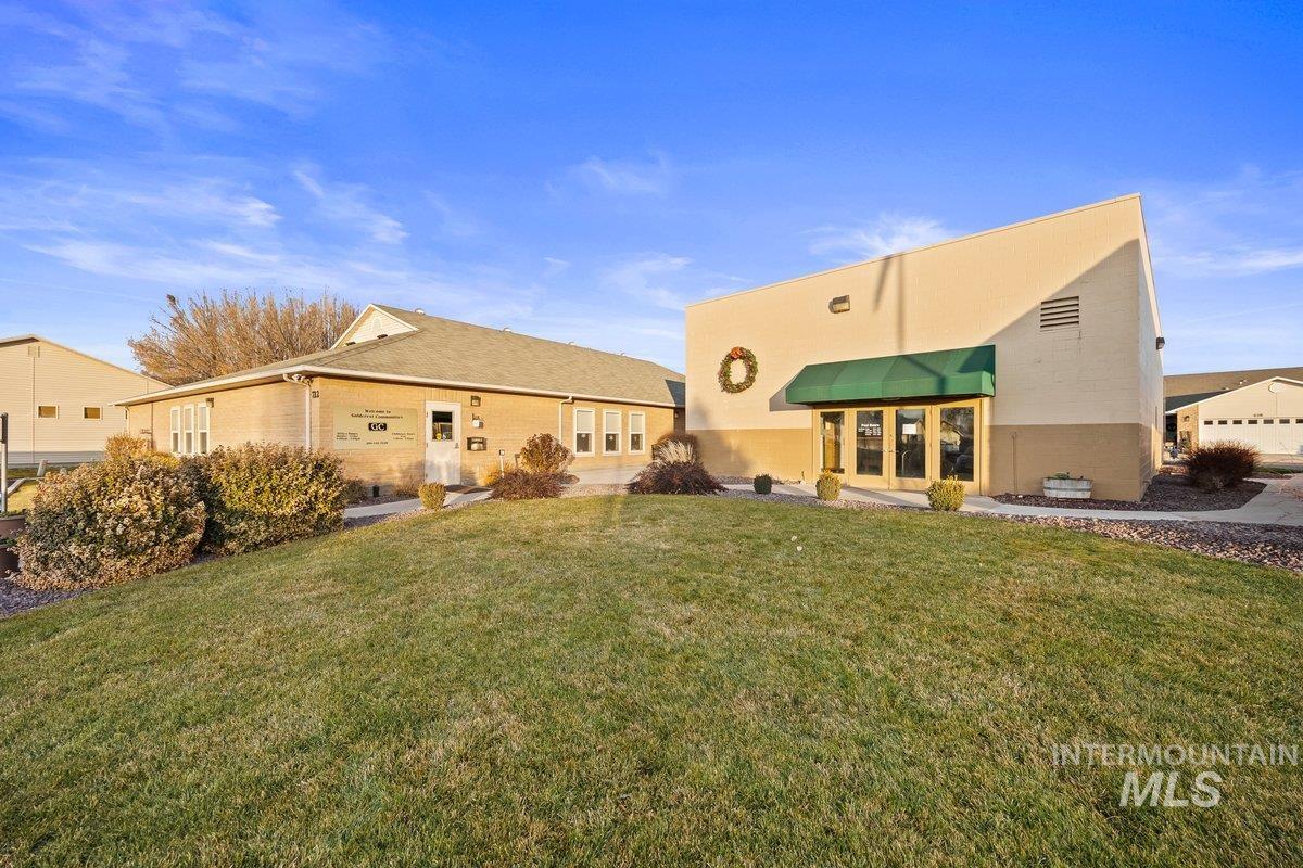 832 N Bristol St, Nampa, Idaho 83651, 3 Bedrooms, 2 Bathrooms, Residential For Sale, Price $334,900, 98960398
