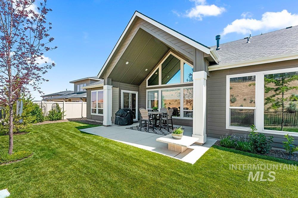 6087 S Pioneer Trail Way, Meridian, Idaho 83642, 3 Bedrooms, 2.5 Bathrooms, Residential For Sale, Price $799,900, 98960399