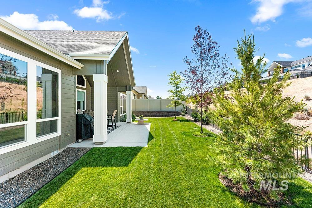 6087 S Pioneer Trail Way, Meridian, Idaho 83642, 3 Bedrooms, 2.5 Bathrooms, Residential For Sale, Price $799,900, 98960399