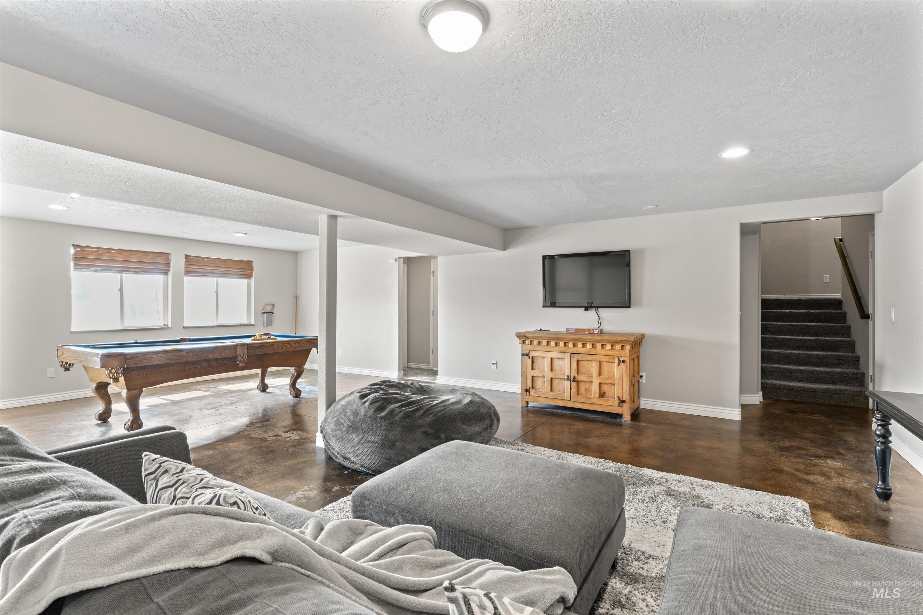 2935 S Skyview Drive, Nampa, Idaho 83686, 5 Bedrooms, 4 Bathrooms, Residential For Sale, Price $575,000, 98960402