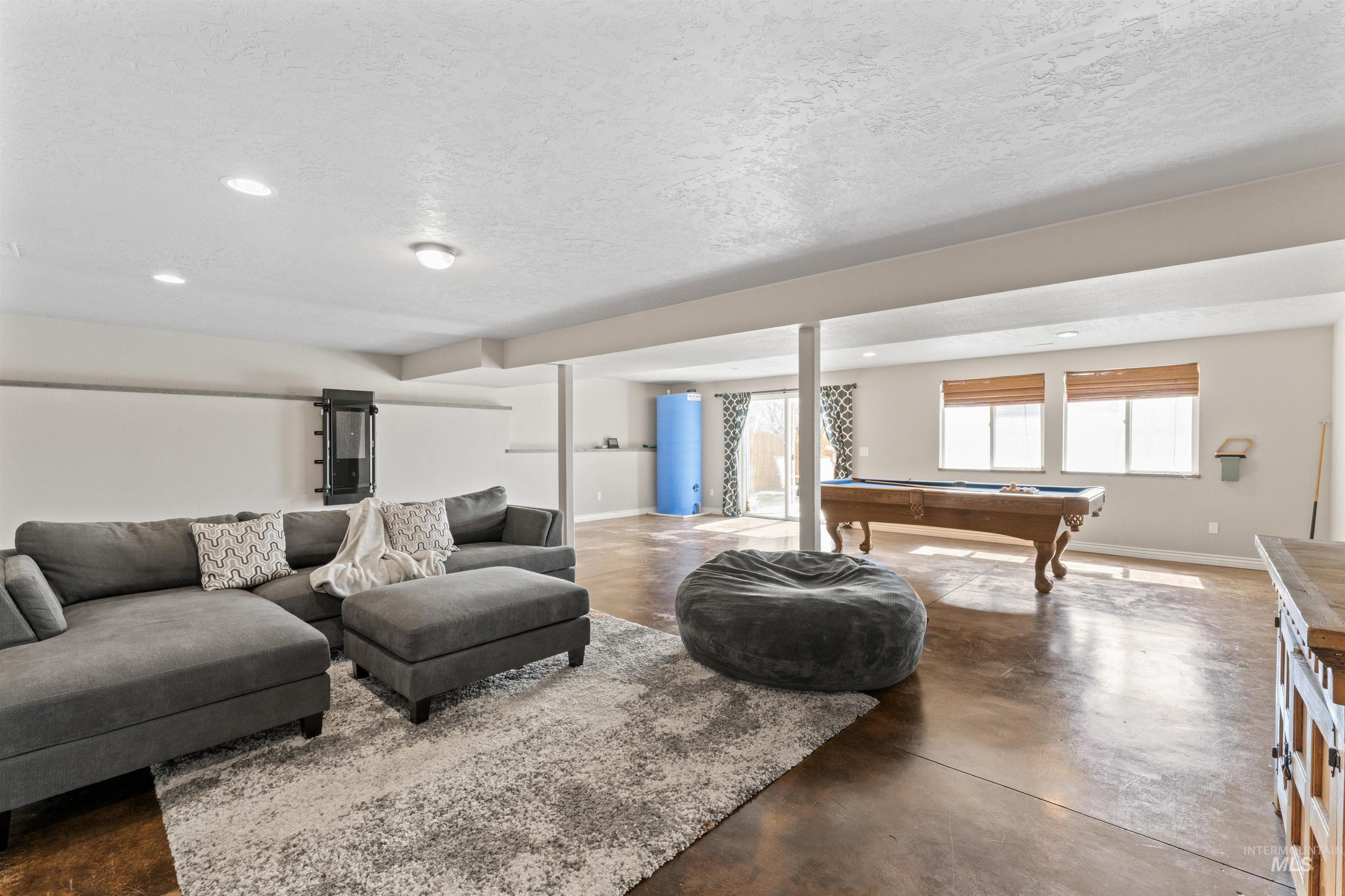 2935 S Skyview Drive, Nampa, Idaho 83686, 5 Bedrooms, 4 Bathrooms, Residential For Sale, Price $575,000, 98960402
