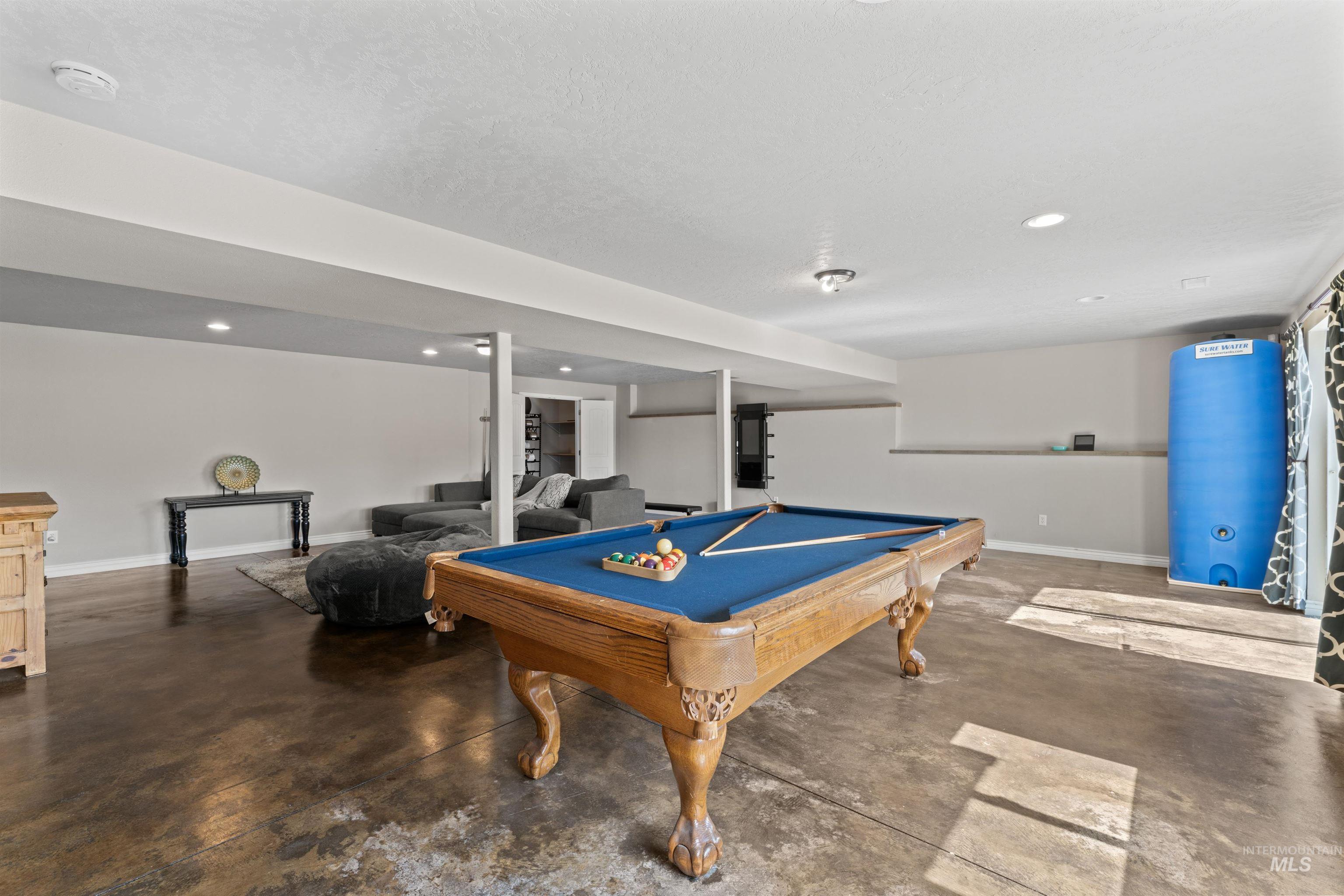 2935 S Skyview Drive, Nampa, Idaho 83686, 5 Bedrooms, 4 Bathrooms, Residential For Sale, Price $575,000, 98960402