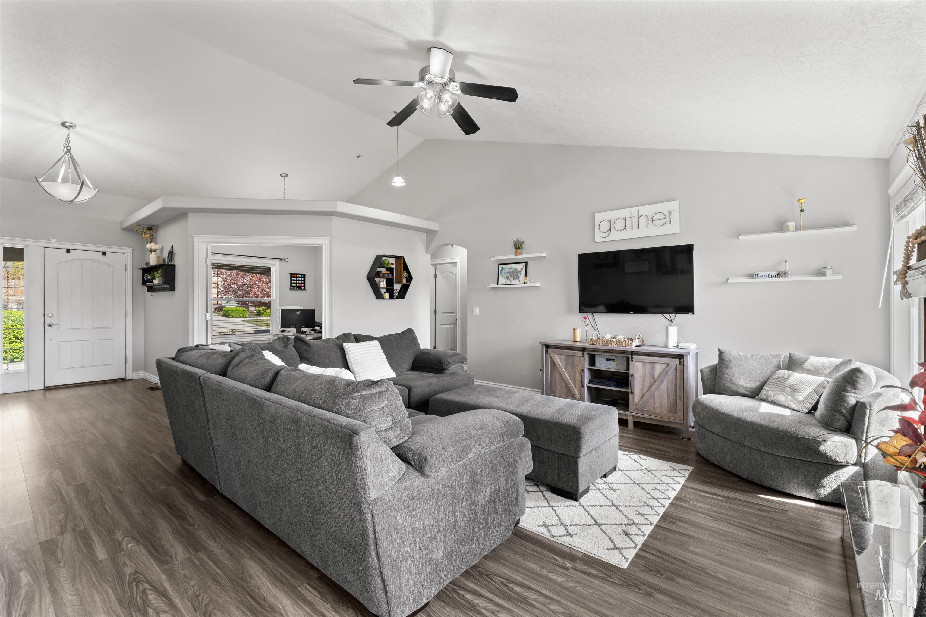 2935 S Skyview Drive, Nampa, Idaho 83686, 5 Bedrooms, 4 Bathrooms, Residential For Sale, Price $575,000, 98960402