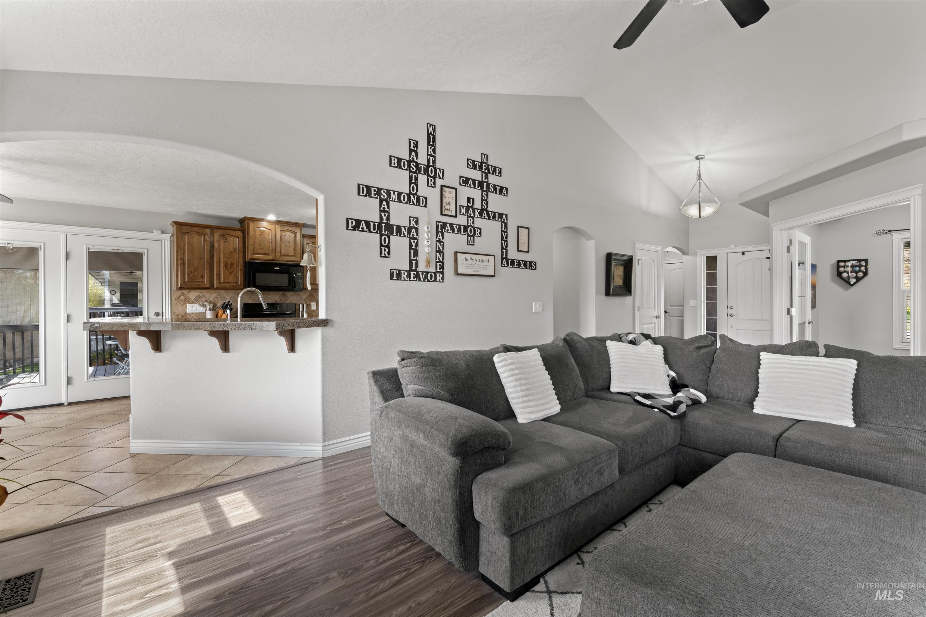 2935 S Skyview Drive, Nampa, Idaho 83686, 5 Bedrooms, 4 Bathrooms, Residential For Sale, Price $575,000, 98960402