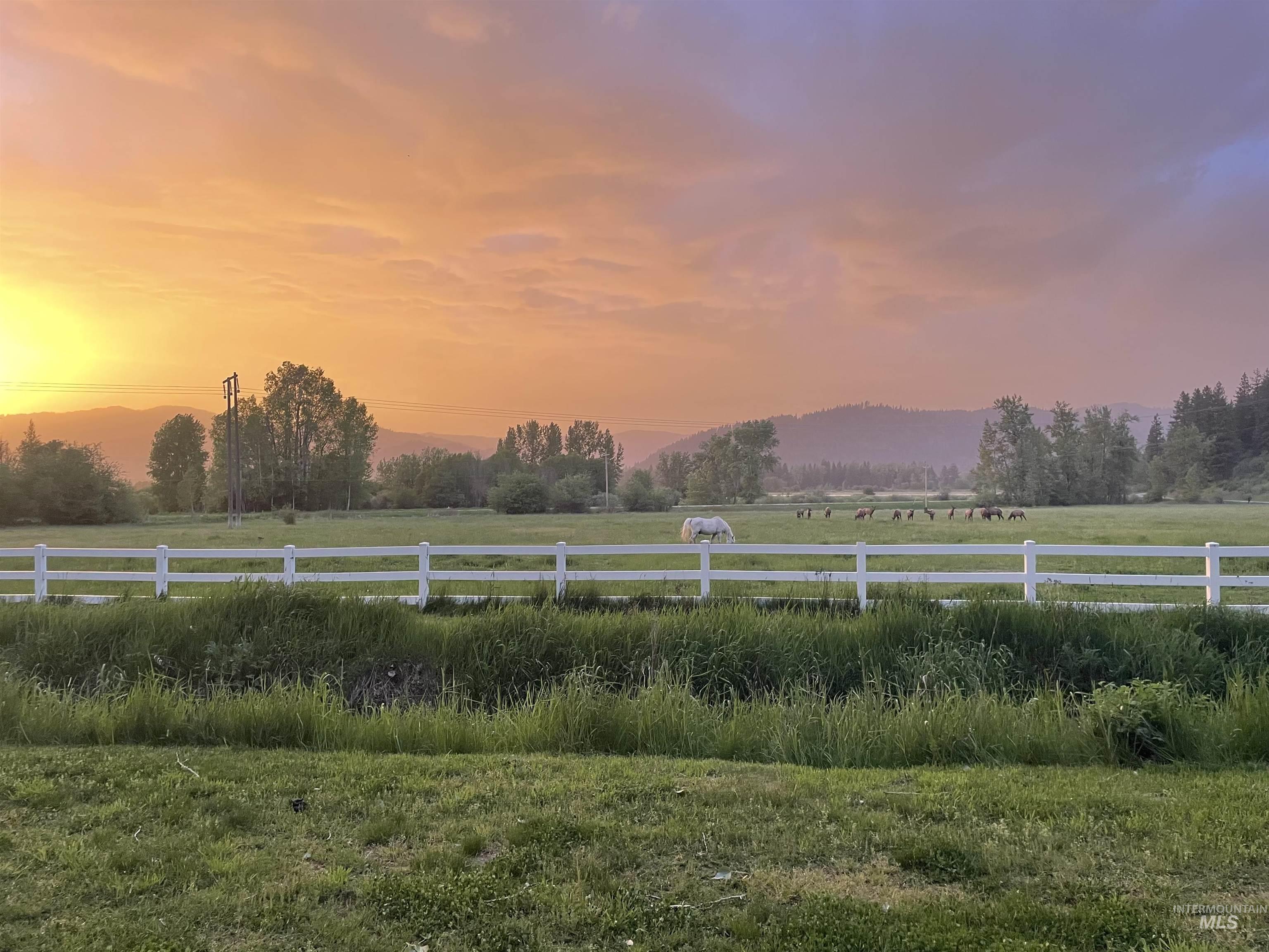 View of yard featuring a rural view