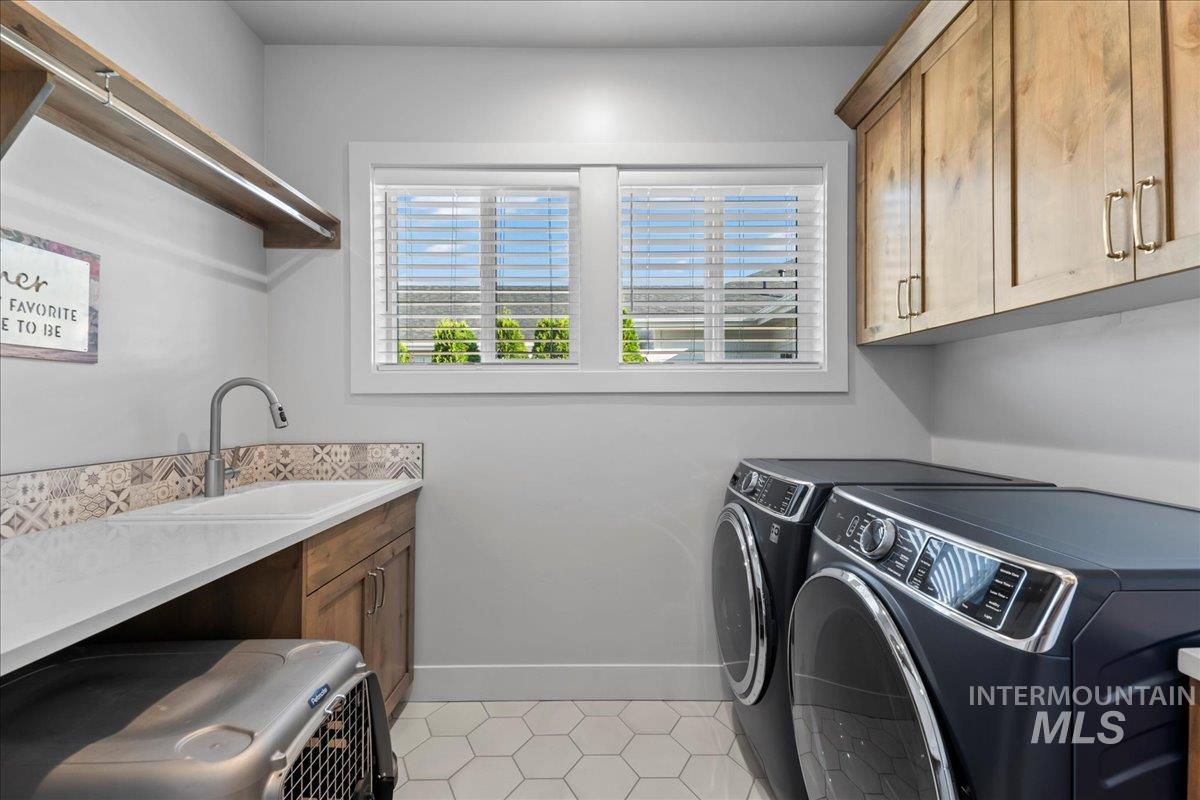 1311 N Parkshire Way, Meridian, Idaho 83642, 3 Bedrooms, 2 Bathrooms, Residential For Sale, Price $599,900, 98960411
