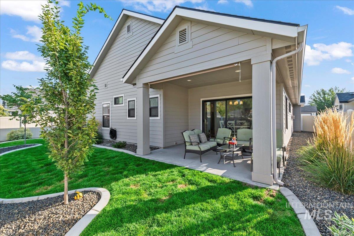 1311 N Parkshire Way, Meridian, Idaho 83642, 3 Bedrooms, 2 Bathrooms, Residential For Sale, Price $599,900, 98960411