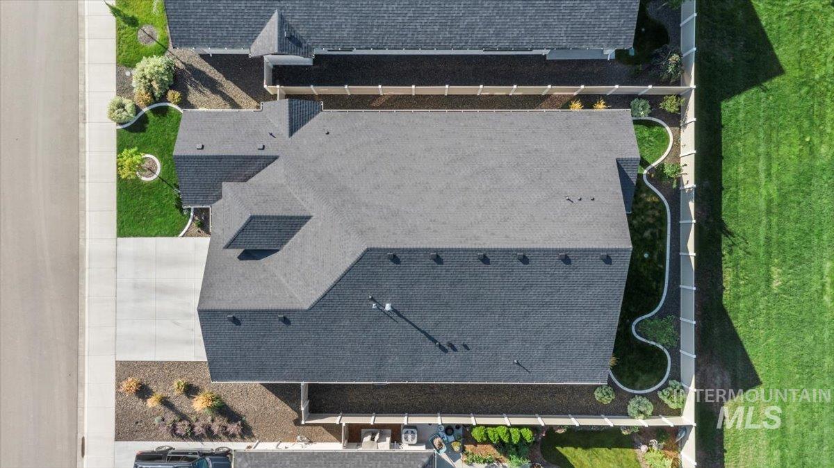 1311 N Parkshire Way, Meridian, Idaho 83642, 3 Bedrooms, 2 Bathrooms, Residential For Sale, Price $599,900, 98960411