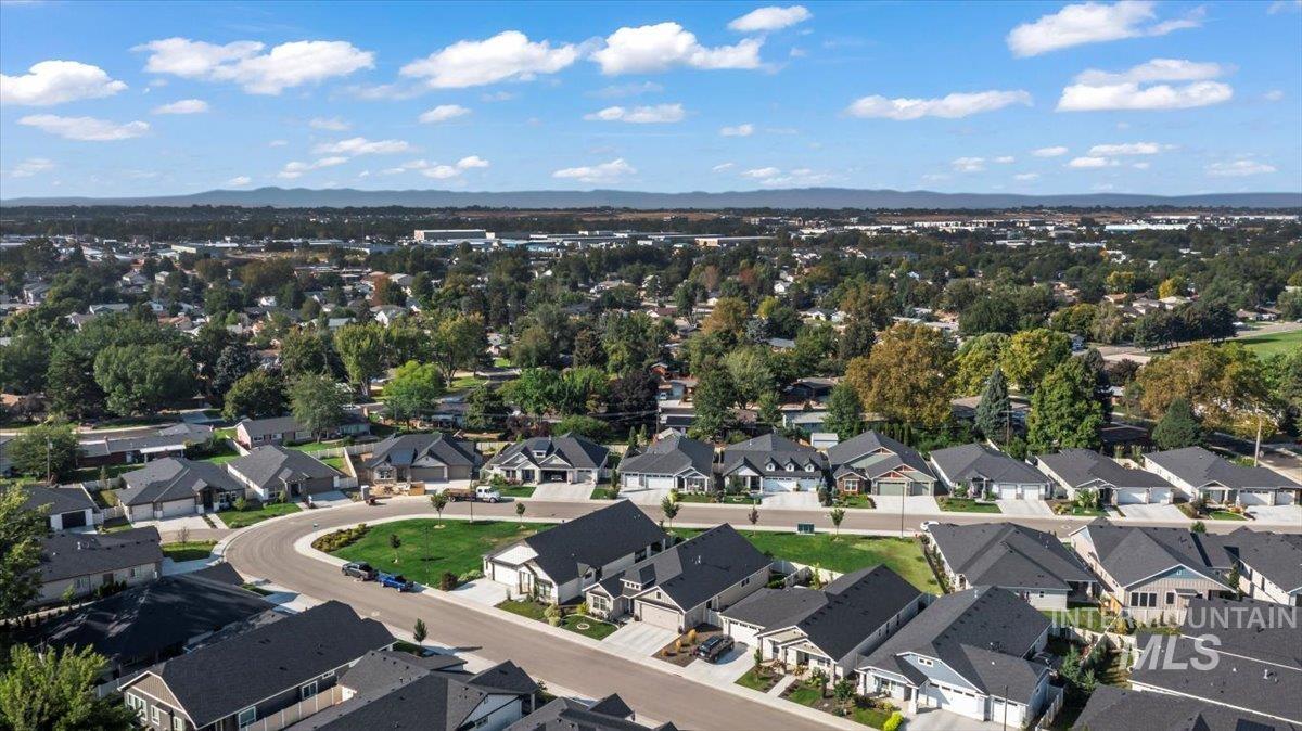 1311 N Parkshire Way, Meridian, Idaho 83642, 3 Bedrooms, 2 Bathrooms, Residential For Sale, Price $599,900, 98960411