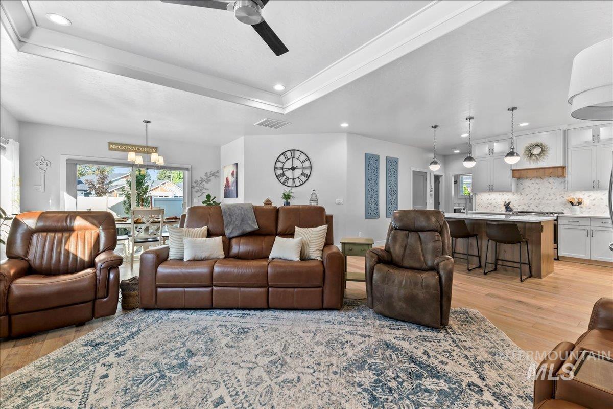 1311 N Parkshire Way, Meridian, Idaho 83642, 3 Bedrooms, 2 Bathrooms, Residential For Sale, Price $599,900, 98960411