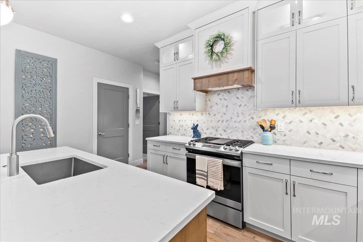1311 N Parkshire Way, Meridian, Idaho 83642, 3 Bedrooms, 2 Bathrooms, Residential For Sale, Price $599,900, 98960411