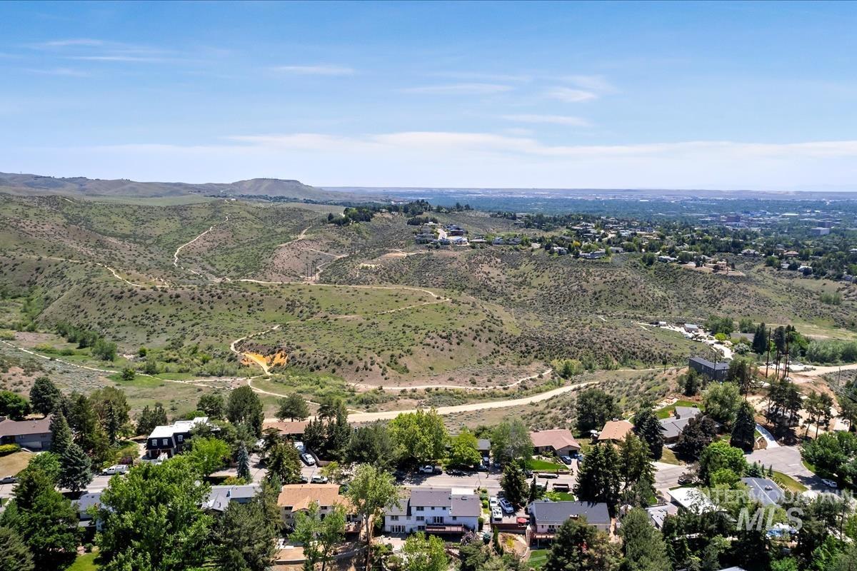 516 E Highland View Dr., Boise, Idaho 83702, 6 Bedrooms, 4 Bathrooms, Residential For Sale, Price $1,250,000, 98960418