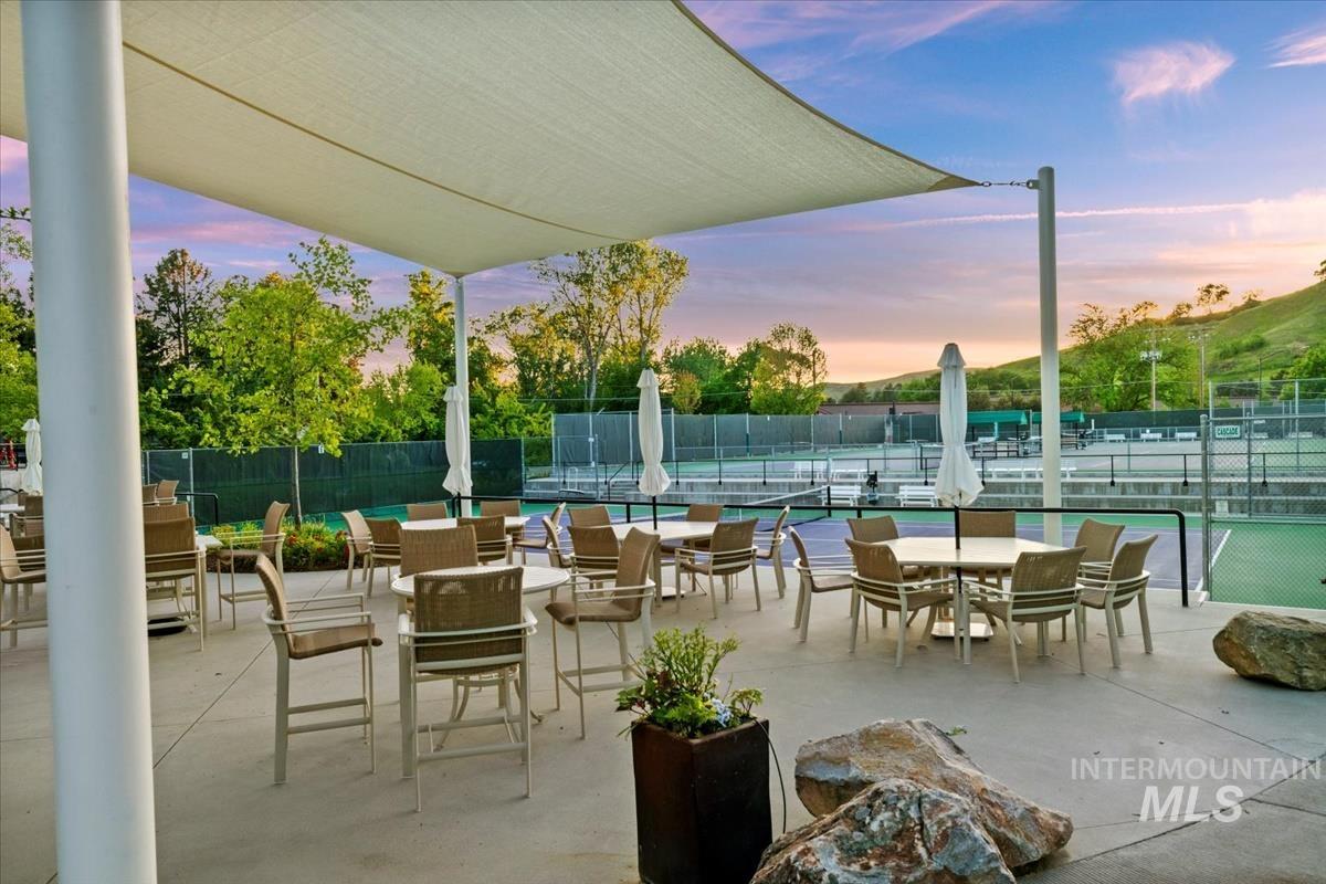 516 E Highland View Dr., Boise, Idaho 83702, 6 Bedrooms, 4 Bathrooms, Residential For Sale, Price $1,250,000, 98960418