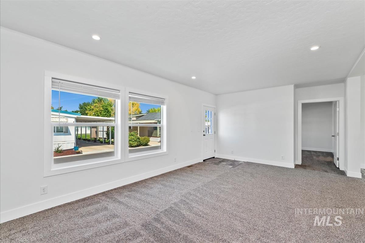 914 N Midland Blvd, Nampa, Idaho 83651, 3 Bedrooms, 2 Bathrooms, Residential For Sale, Price $194,500, 98960430