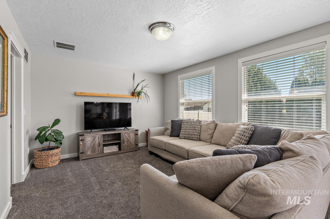 17634 Monarch Way, Nampa, Idaho 83687, 4 Bedrooms, 2.5 Bathrooms, Residential For Sale, Price $389,900, 98960432
