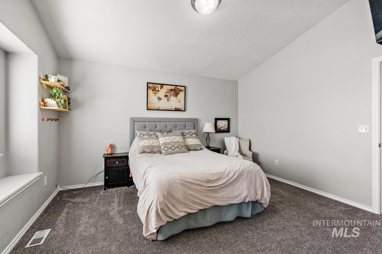17634 Monarch Way, Nampa, Idaho 83687, 4 Bedrooms, 2.5 Bathrooms, Residential For Sale, Price $389,900, 98960432