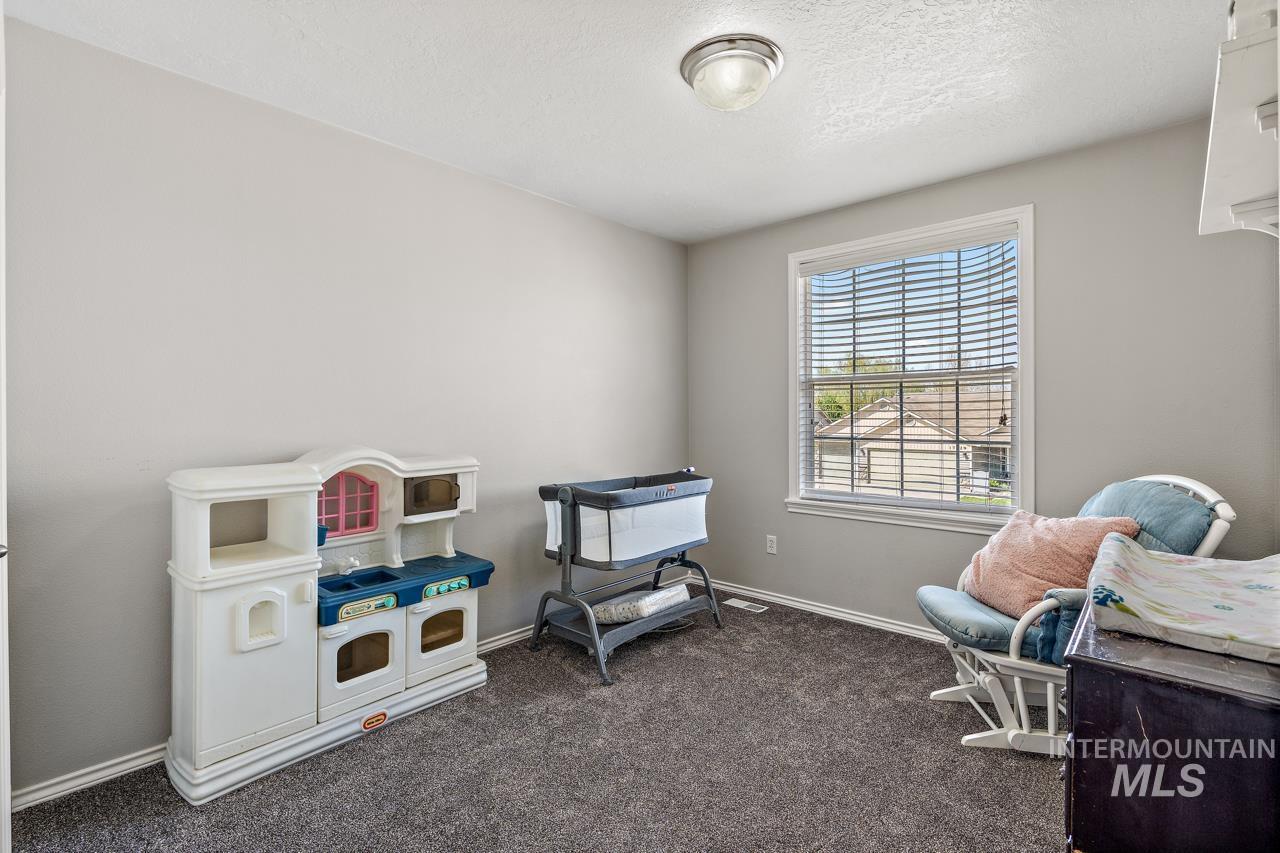 17634 Monarch Way, Nampa, Idaho 83687, 4 Bedrooms, 2.5 Bathrooms, Residential For Sale, Price $389,900, 98960432