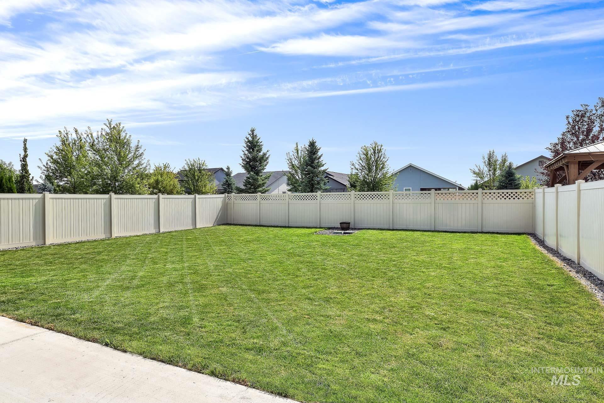 657 E Firestone St, Kuna, Idaho 83634, 3 Bedrooms, 2.5 Bathrooms, Residential For Sale, Price $449,900, 98960435